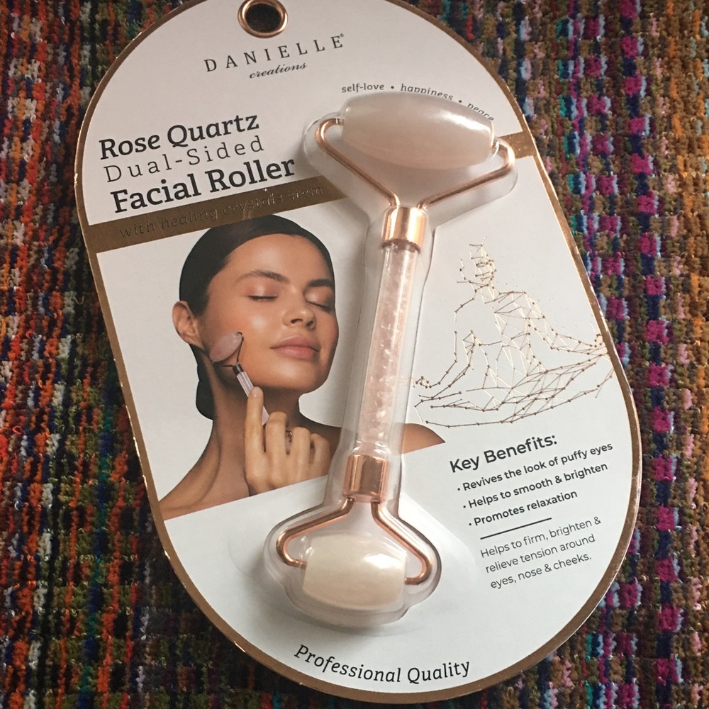 NRFB Rose Quartz Dual-Sided Facial Roller - Picture 2 of 6